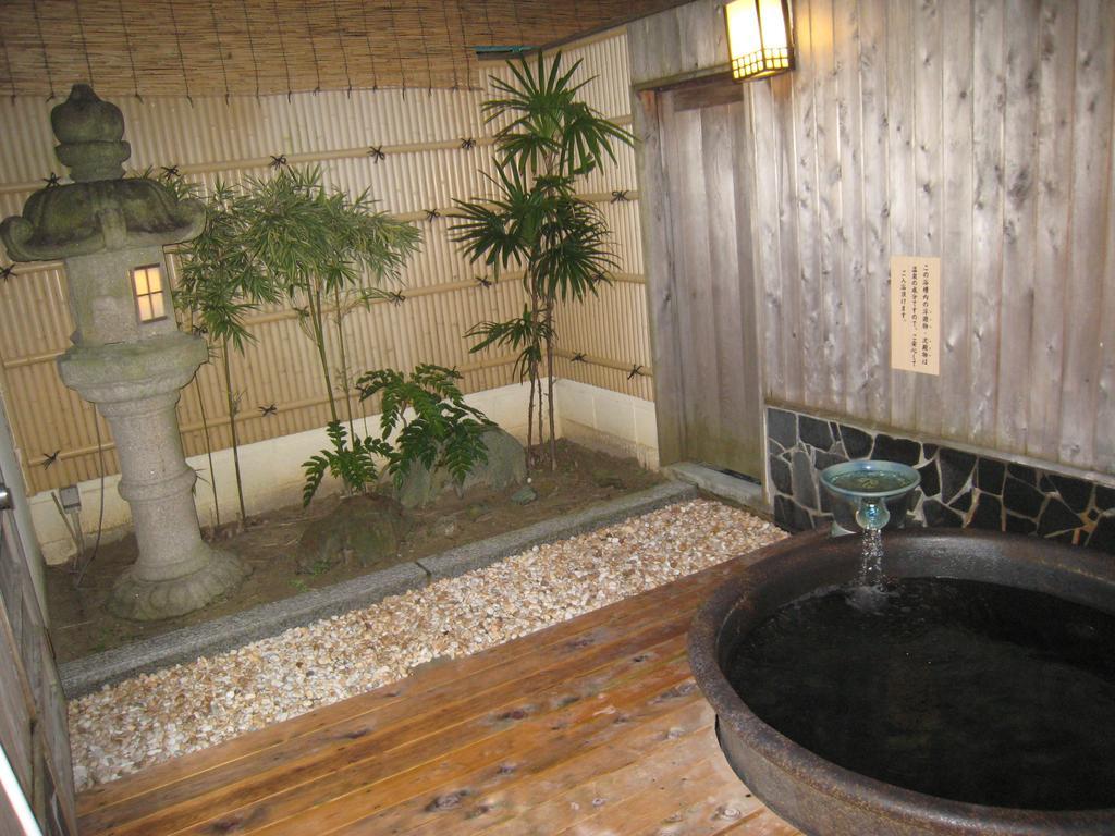 Utsumionsen Ichizu Hotell Aichi Exteriör bild
