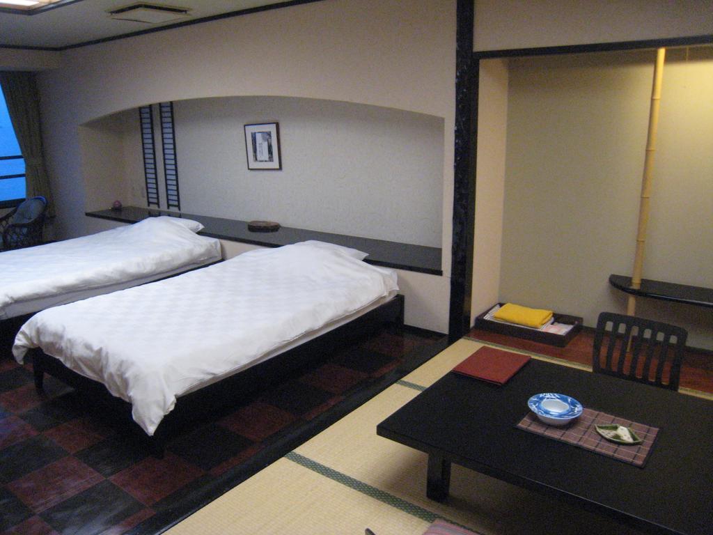 Utsumionsen Ichizu Hotell Aichi Exteriör bild