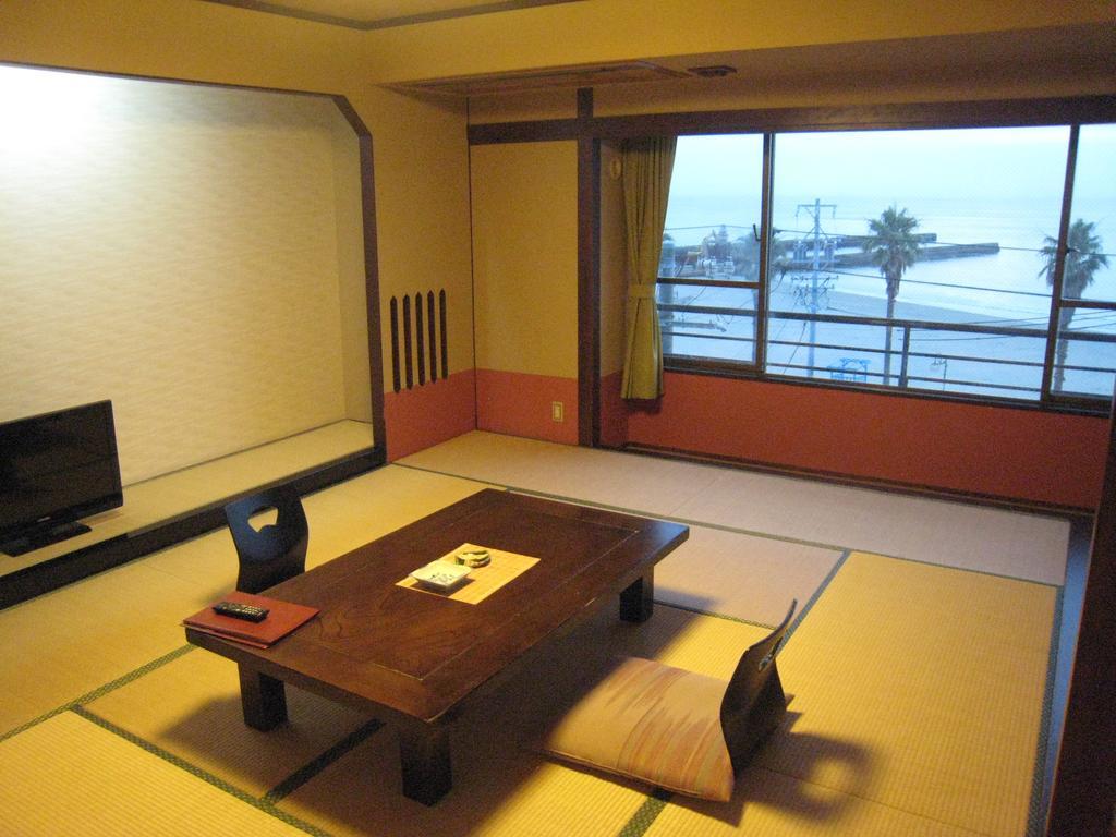 Utsumionsen Ichizu Hotell Aichi Exteriör bild