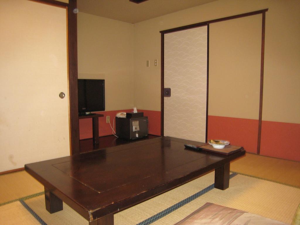 Utsumionsen Ichizu Hotell Aichi Exteriör bild