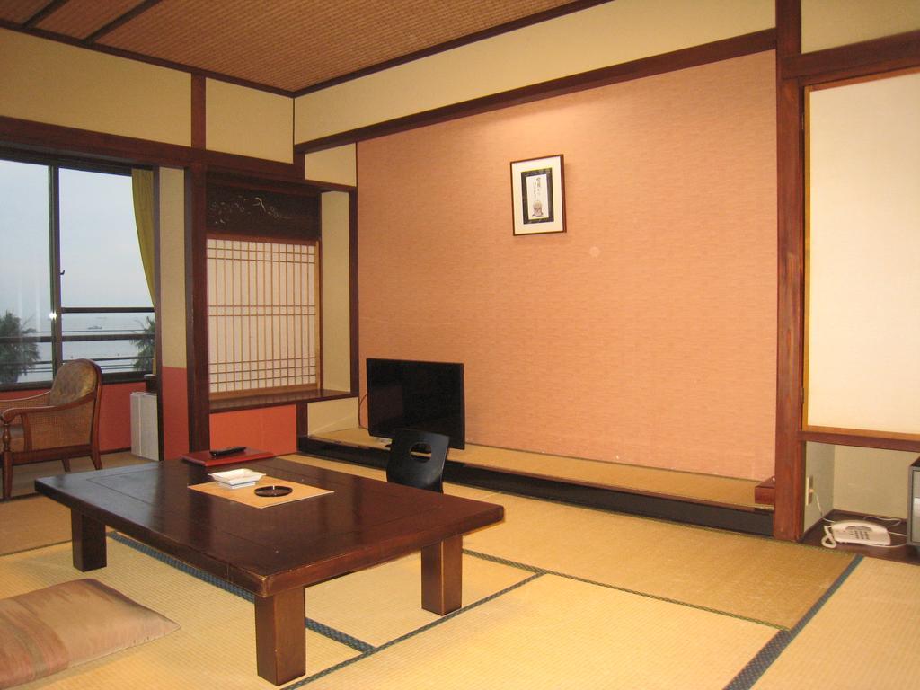 Utsumionsen Ichizu Hotell Aichi Exteriör bild